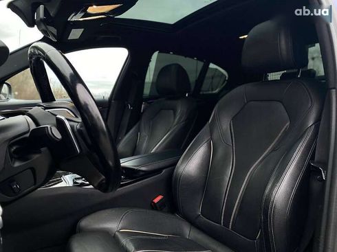 BMW 5 серия 2017 - фото 20