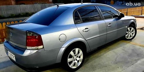 Opel Vectra 2005 серебристый - фото 7