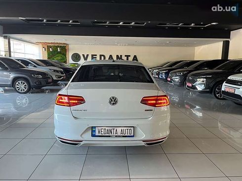 Volkswagen Passat 2018 - фото 5