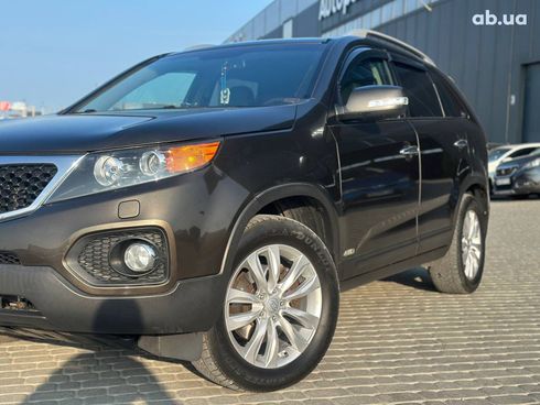 Kia Sorento 2010 коричневый - фото 3