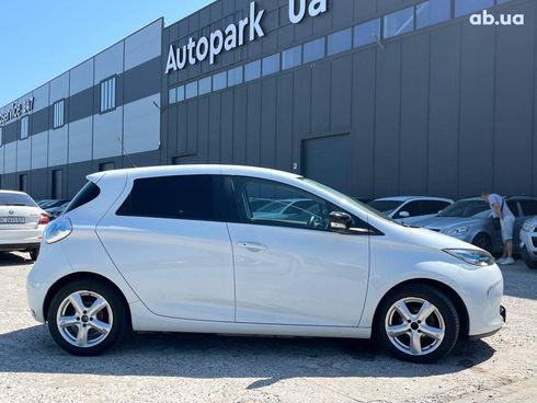 Renault Zoe 2017 белый - фото 11
