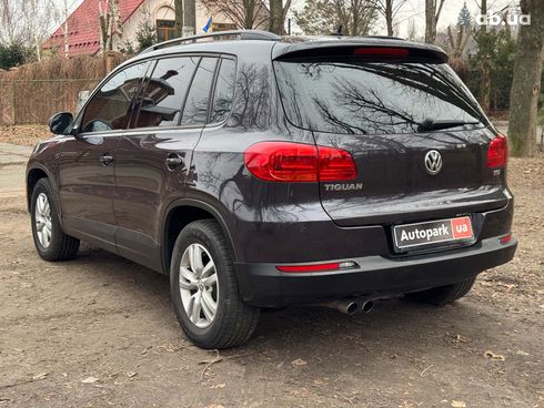 Volkswagen Tiguan 2015 серый - фото 11