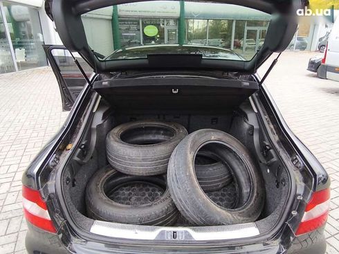 Skoda Superb 2011 - фото 21