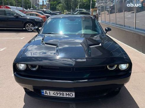 Dodge Challenger 2017 - фото 22