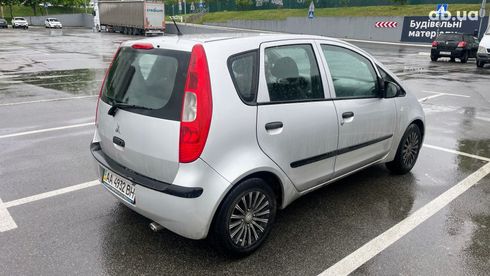 Mitsubishi Colt 2006 серебристый - фото 12