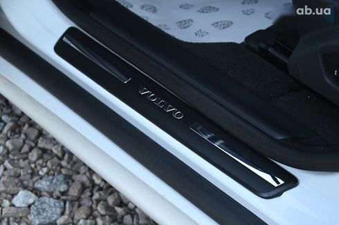 Volvo XC60 2017 - фото 23