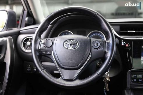 Toyota Corolla 2018 - фото 16