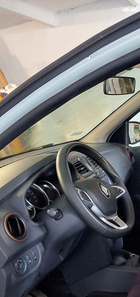 Renault Sandero Stepway 2017 белый - фото 5