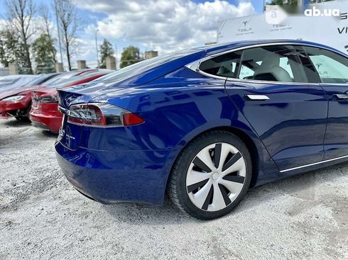 Tesla Model S 2020 - фото 18