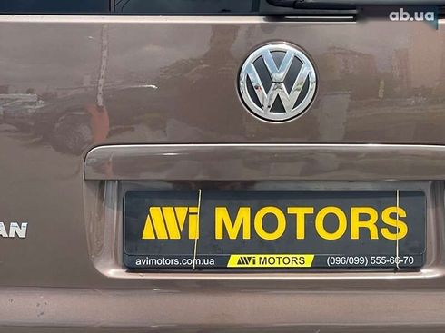 Volkswagen Multivan 2013 - фото 22