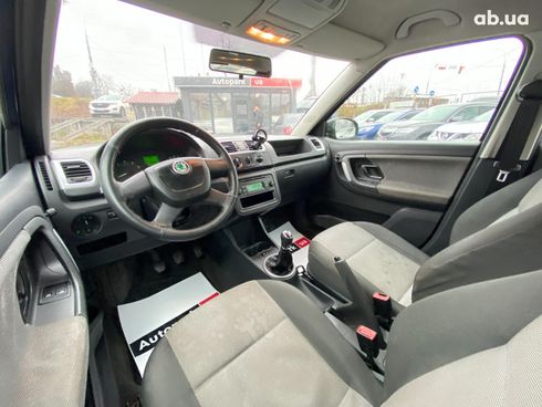 Skoda Fabia 2013 синий - фото 41