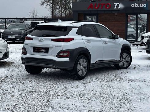 Hyundai Kona Electric 2021 - фото 7