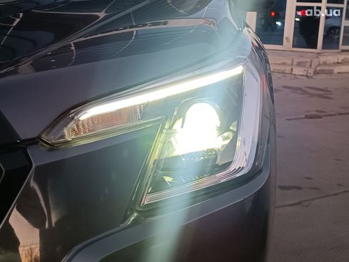 Subaru Forester 2022 серый - фото 17