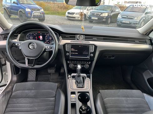 Volkswagen Passat 2016 белый - фото 39