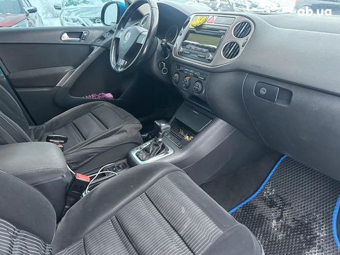 Volkswagen Tiguan 2008 синий - фото 15