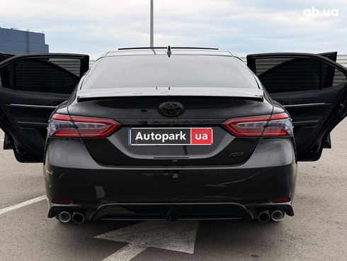 Toyota Camry 2020 черный - фото 37