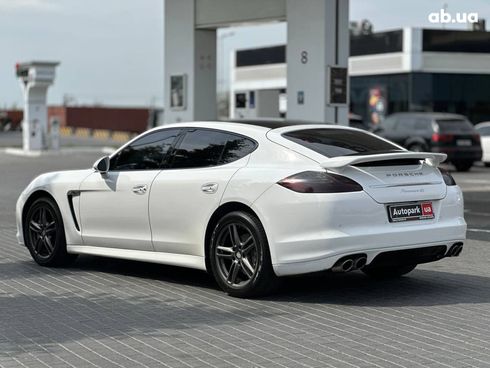 Porsche Panamera 2010 белый - фото 11