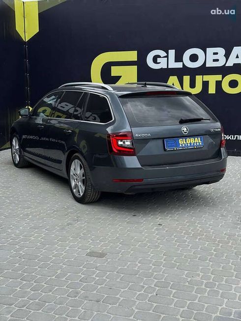 Skoda Octavia 2017 - фото 21