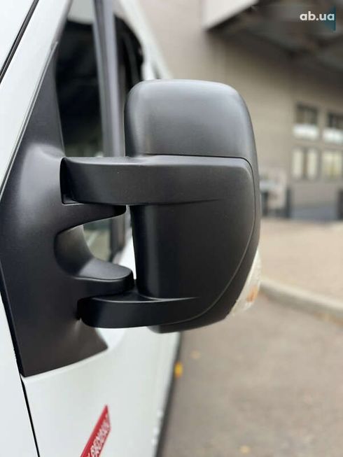 Renault Master 2015 - фото 8