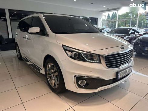 Kia Carnival 2016 - фото 3