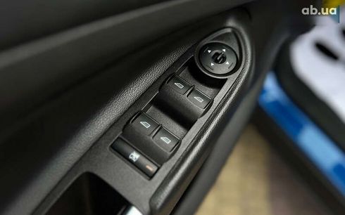 Ford Escape 2016 - фото 17
