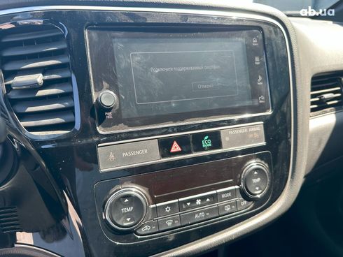 Mitsubishi Outlander 2019 серый - фото 29