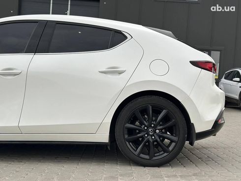 Mazda 3 2019 белый - фото 6