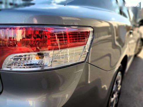 Toyota Avensis 2011 - фото 20