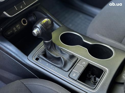 Kia Sorento 2016 серый - фото 14