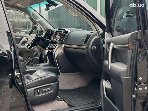 Toyota Land Cruiser 2013 - фото 11