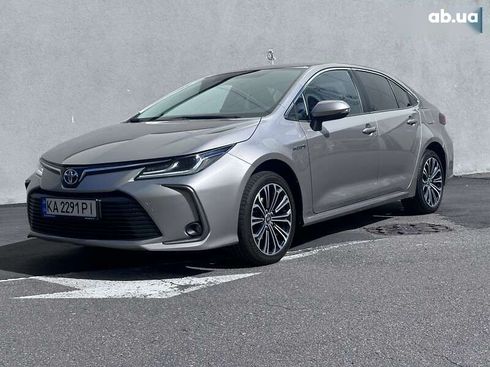 Toyota Corolla 2020 - фото 2