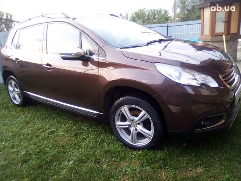 Peugeot 2008 2015 коричневый - фото 3