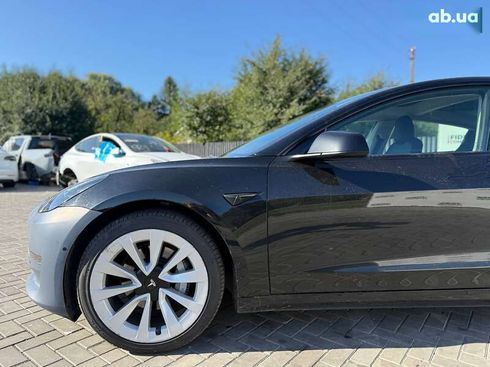 Tesla Model 3 2022 - фото 3