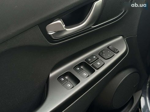Hyundai Kona Electric 2022 - фото 25