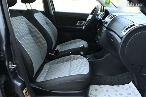 Skoda Fabia 2009 - фото 26