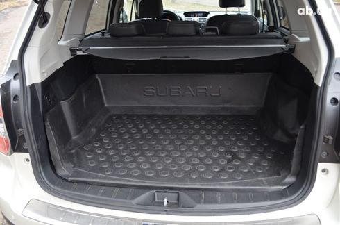 Subaru Forester 2013 белый - фото 7