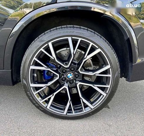 BMW X5 M 2022 - фото 17