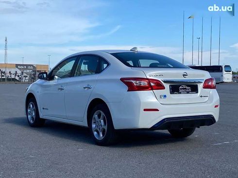 Nissan Sylphy 2018 - фото 7