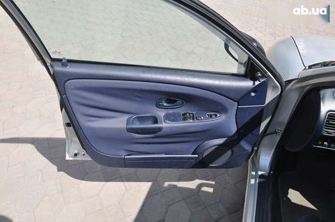 Mitsubishi Carisma 2000 - фото 15