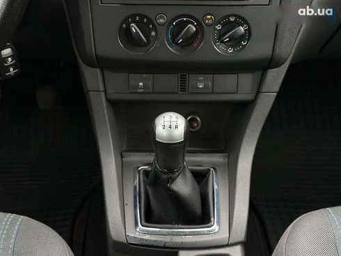 Ford Focus 2005 - фото 23