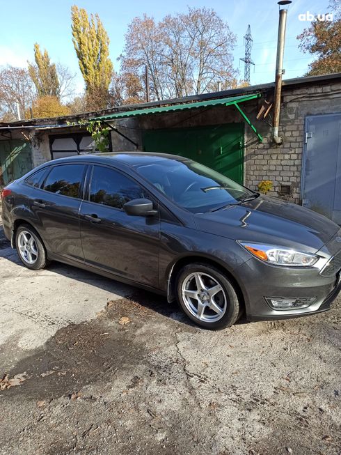 Ford Focus 2015 серый - фото 8