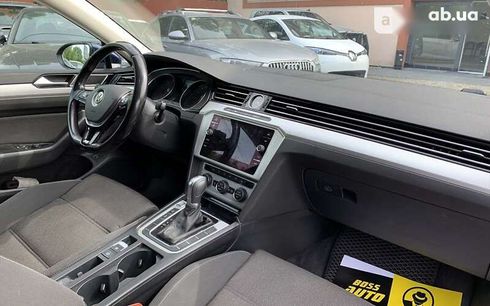 Volkswagen Passat 2018 - фото 19