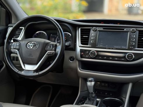 Toyota Highlander 2017 черный - фото 38