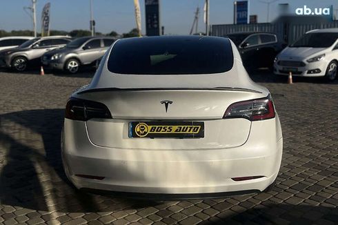 Tesla Model 3 2020 - фото 6