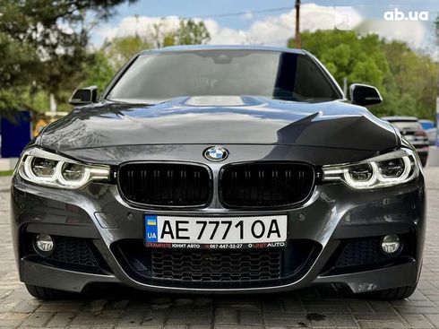 BMW 3 серия 2017 - фото 9