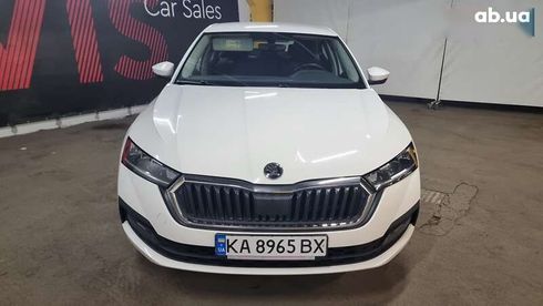 Skoda Octavia 2021 - фото 2