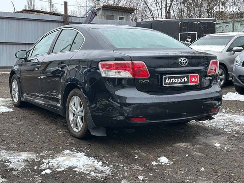 Toyota Avensis 2011 серый - фото 9