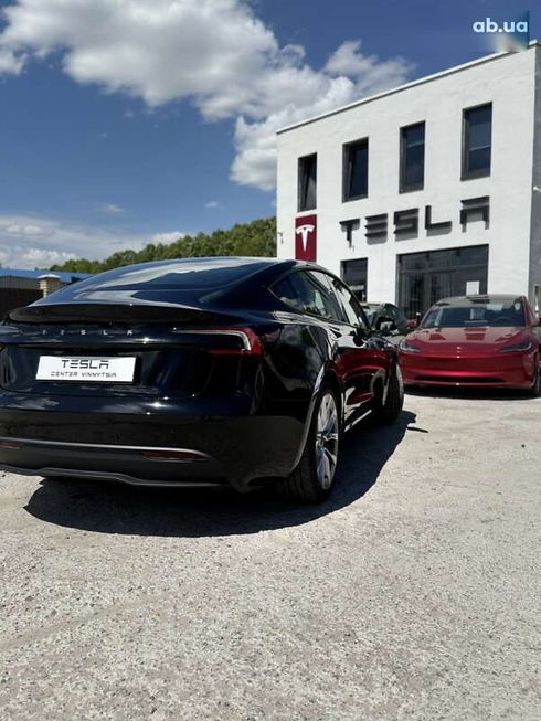 Tesla Model 3 2024 - фото 17