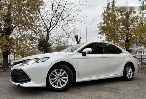 Toyota Camry 2018 - фото 4