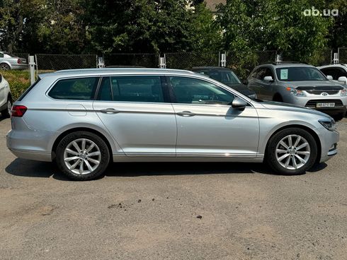 Volkswagen Passat 2015 серый - фото 4
